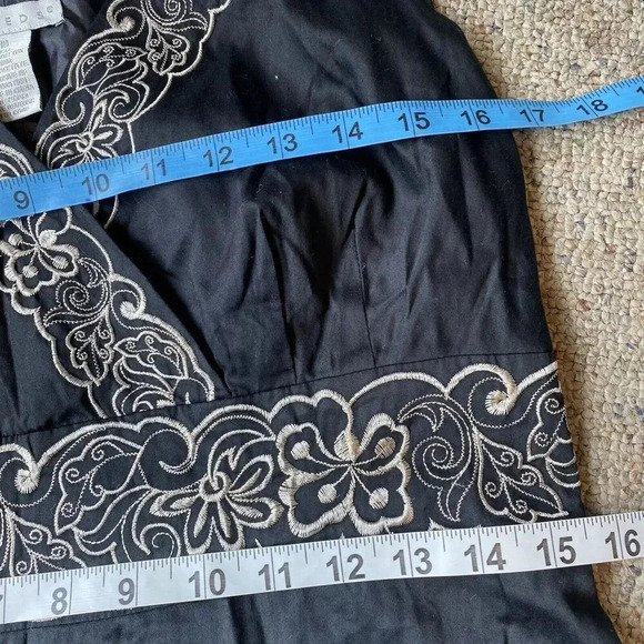 Tweeds Black Floral Embroidery Cotton sleeveless lining Midi Dress Sz 10 Y Neck - Picture 3 of 8